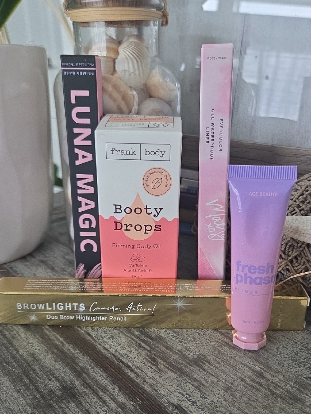 Booty Drops, Primer, Duo Bro Highlighter, Gel Warerproof Eyeliner & Lash Primer